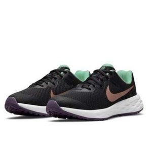 BN Nike Girls Revolution 6 Sneakers